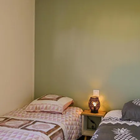 Amazing In With Kitchen * Saint-Germain-sur-Ay