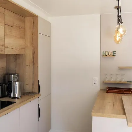 Amazing In With Kitchen *